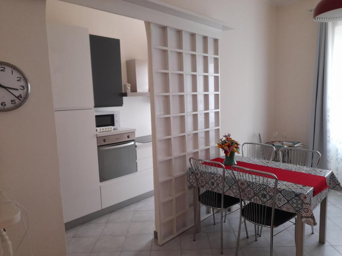 Appartamento Centrale Con Garage Asti Exterior photo
