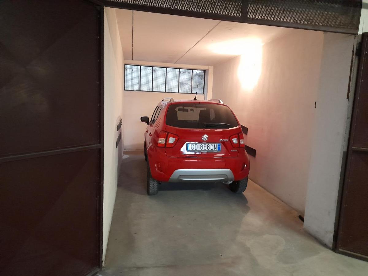 Appartamento Centrale Con Garage Asti Exterior photo